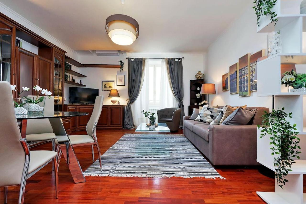 רומא Colosseo Sunset Apartment מראה חיצוני תמונה