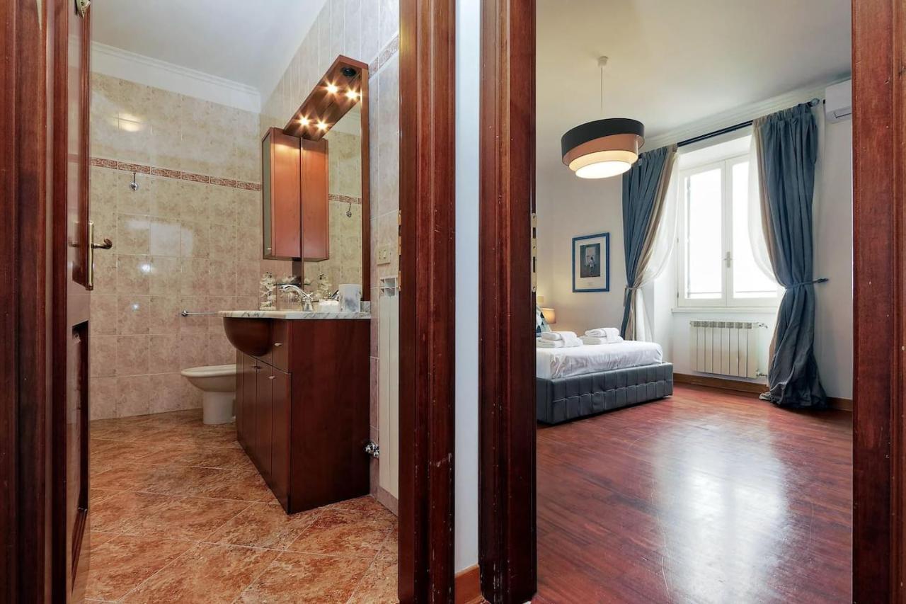 רומא Colosseo Sunset Apartment מראה חיצוני תמונה
